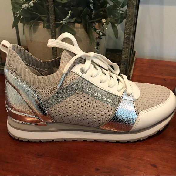 billie knit and leather sneaker